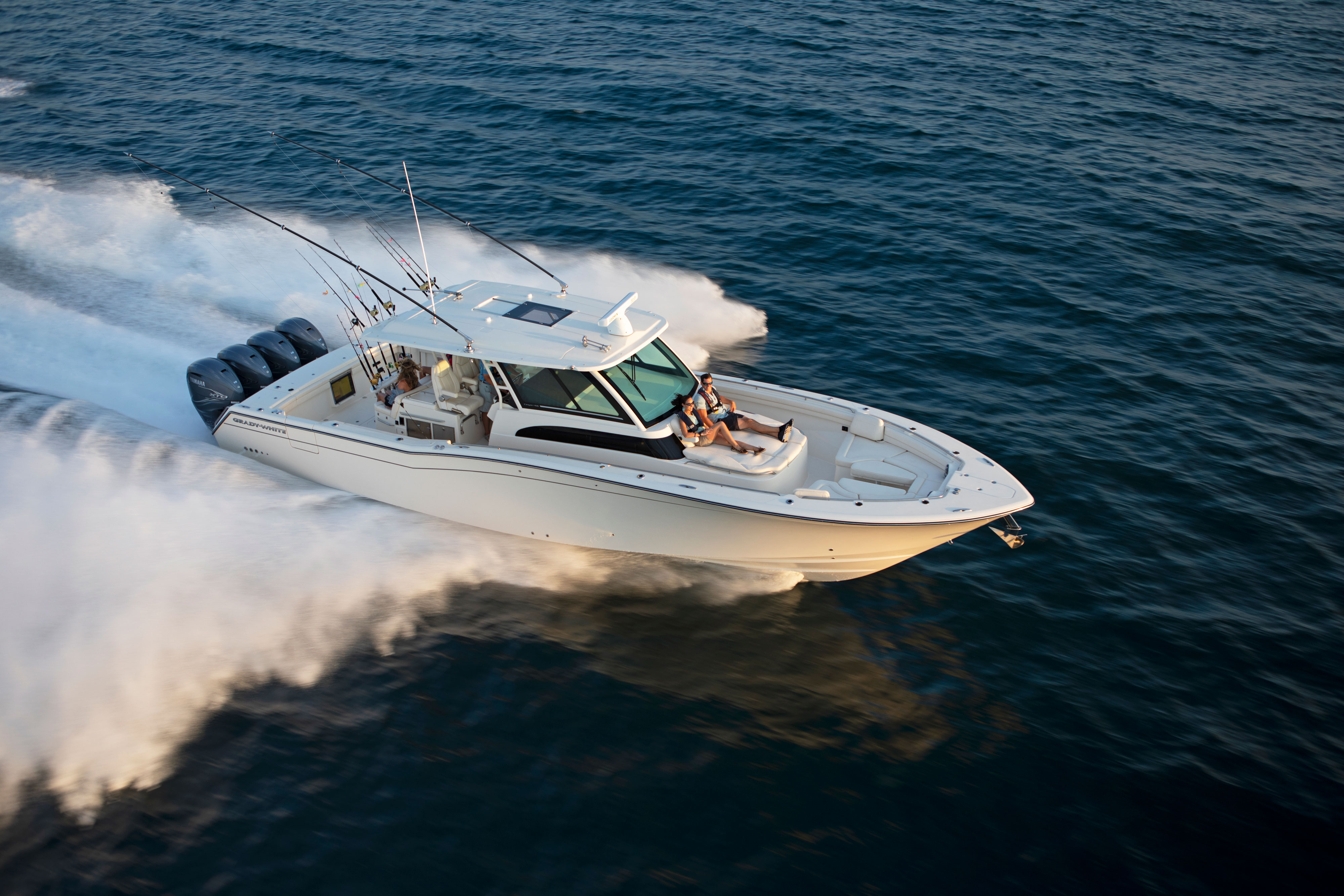 Grady-White | Dual & Center Console Saltwater Fishing Boats