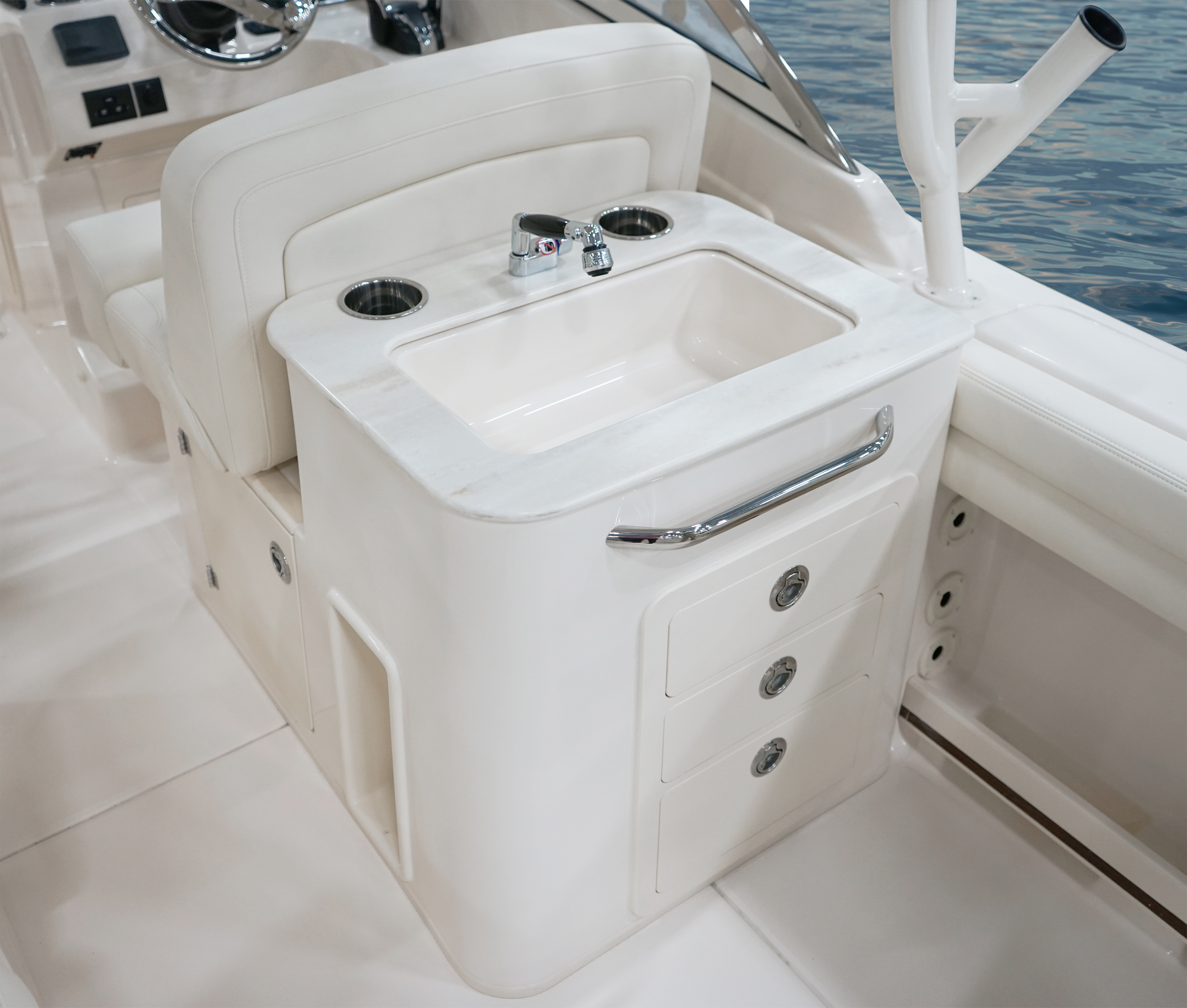 Grady-White Freedom 275 dual console 27 foot deluxe wet bar with sink, grab bar, and storage