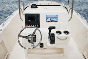Grady-White Fisherman 180 18-foot center console helm layout