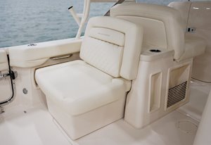 Grady-White Freedom 307 30-foot dual console deluxe companion seating